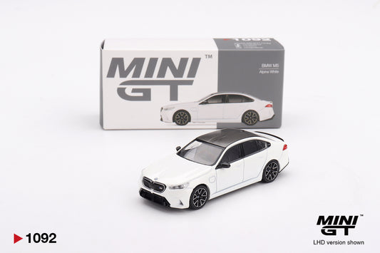 MINI GT #1092 BMW M5 Alpine White – 1:64 Diecast